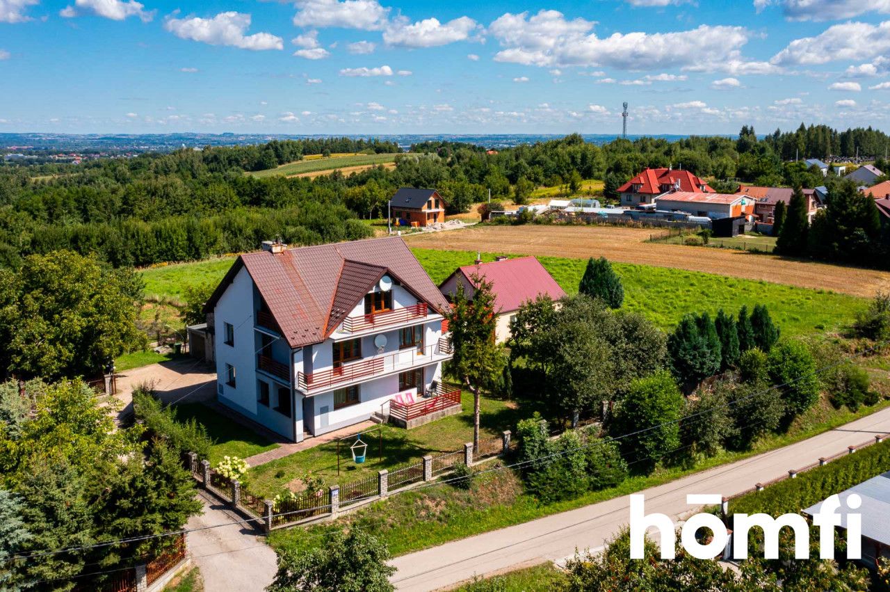 House with a view on a 22-are plot - House - Sale - Wielicki, Biskupice / Bodzanów