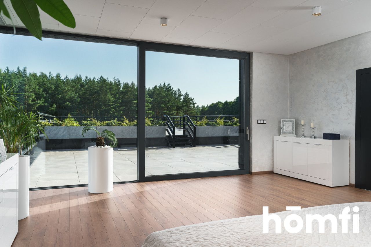 Villa 1700m2 / Landscape Park / close to the center / Gdańsk - House - Sale - Gdańsk
