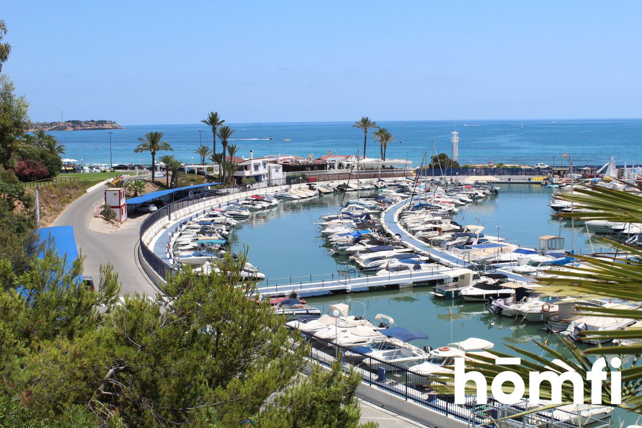 Villa with a swimming pool in the heart of a golf course on the Costa Blanca - Дім - Продаж - Hiszpania, Costa Blanca