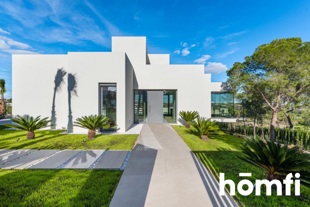 Villa with a swimming pool in the heart of a golf course on the Costa Blanca - Дім - Продаж - Hiszpania, Costa Blanca