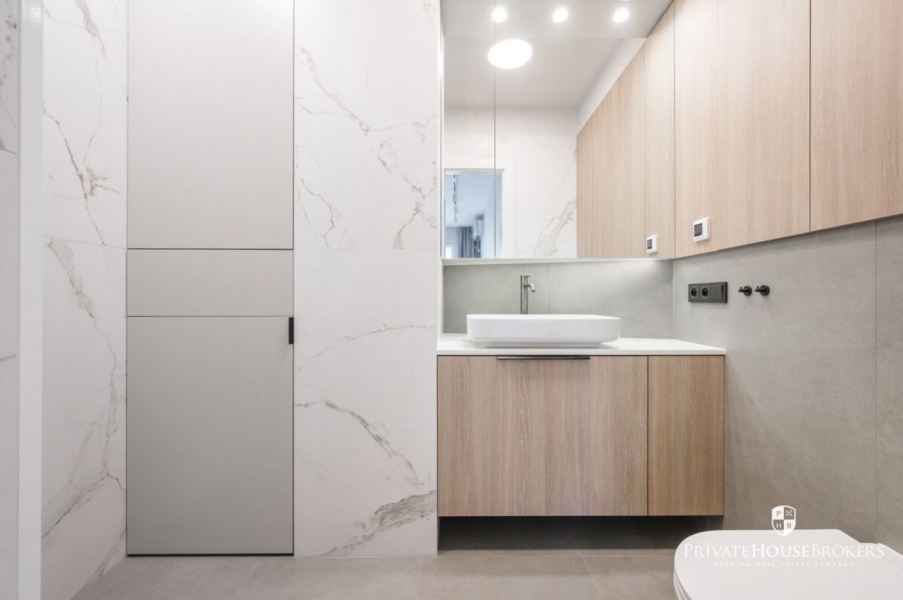 Czteropokojowy apartament wykończony w wysokim standardzie z widokiem na Wawel| Dębniki| ul.Barska - Mieszkanie - Wynajem - Kraków, Podgórze / Dębniki