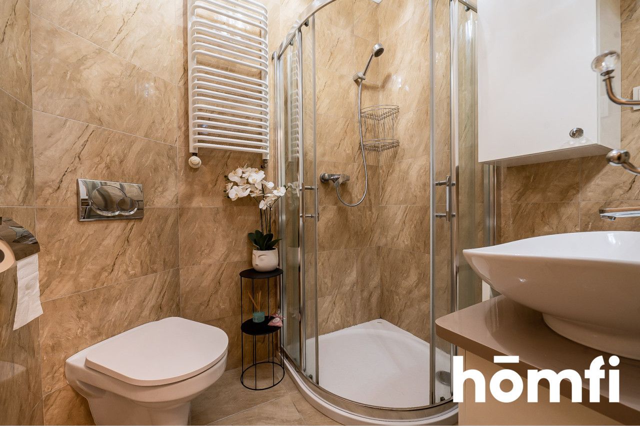 Nietypowy dom w centrum miasta, który na siebie zarabia - Dom - Sprzedaż - Szydłowiecki, Szydłowiec