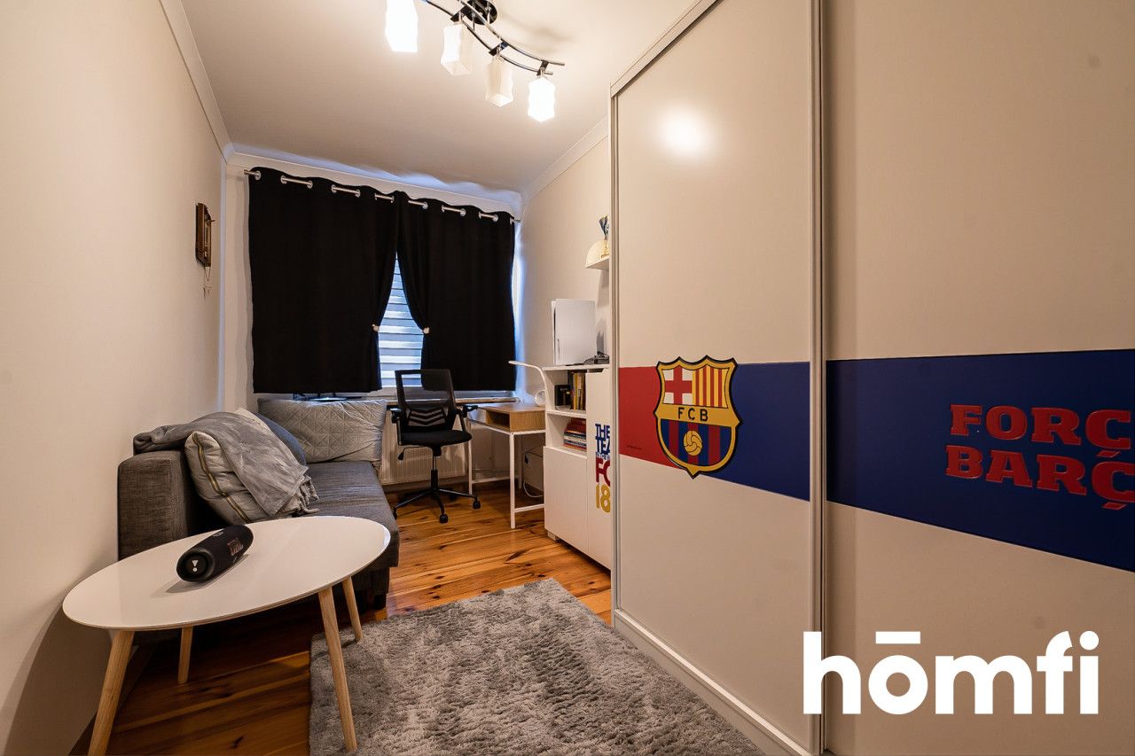 Nietypowy dom w centrum miasta, który na siebie zarabia - Dom - Sprzedaż - Szydłowiecki, Szydłowiec