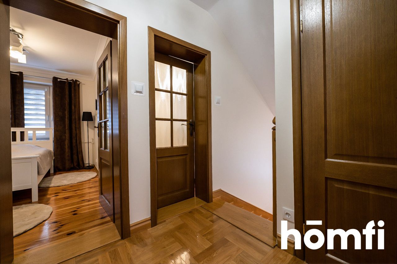 Nietypowy dom w centrum miasta, który na siebie zarabia - Dom - Sprzedaż - Szydłowiecki, Szydłowiec