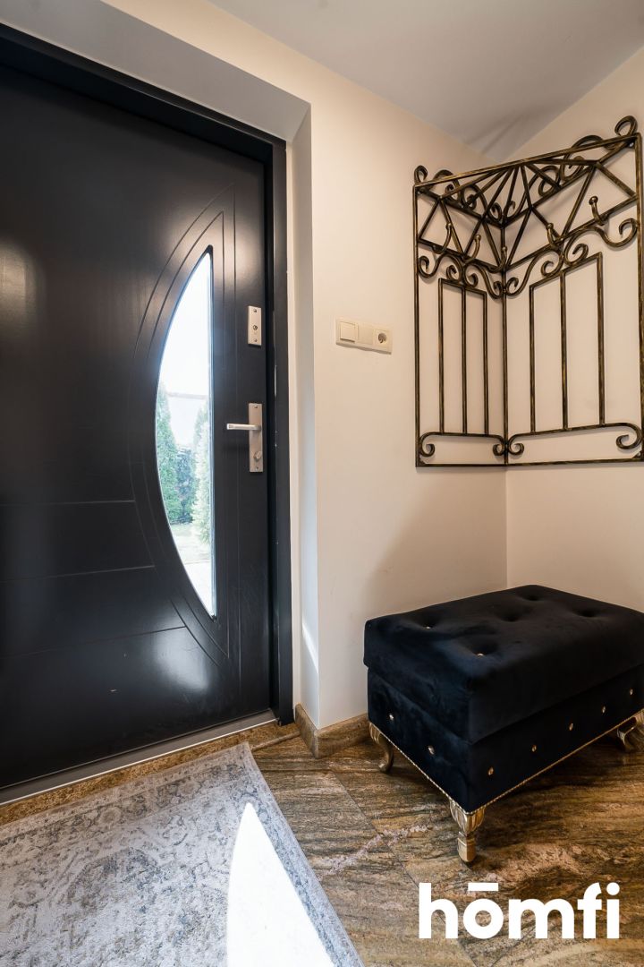 Nietypowy dom w centrum miasta, który na siebie zarabia - Dom - Sprzedaż - Szydłowiecki, Szydłowiec