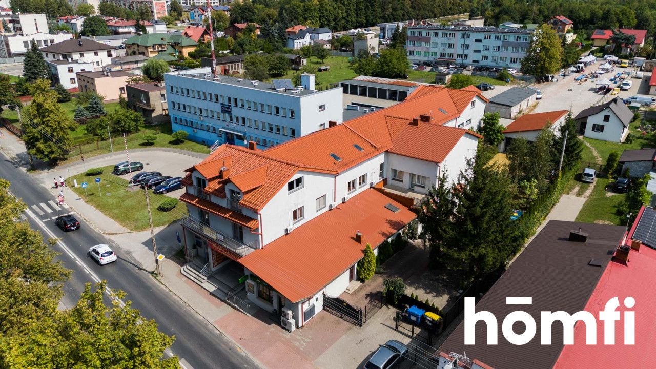 Nietypowy dom w centrum miasta, który na siebie zarabia - Dom - Sprzedaż - Szydłowiecki, Szydłowiec