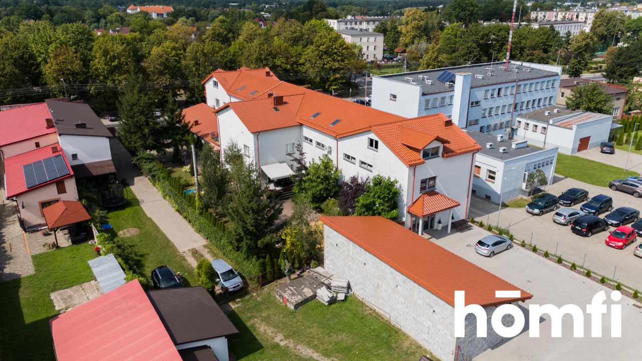 Nietypowy dom w centrum miasta, który na siebie zarabia - Dom - Sprzedaż - Szydłowiecki, Szydłowiec