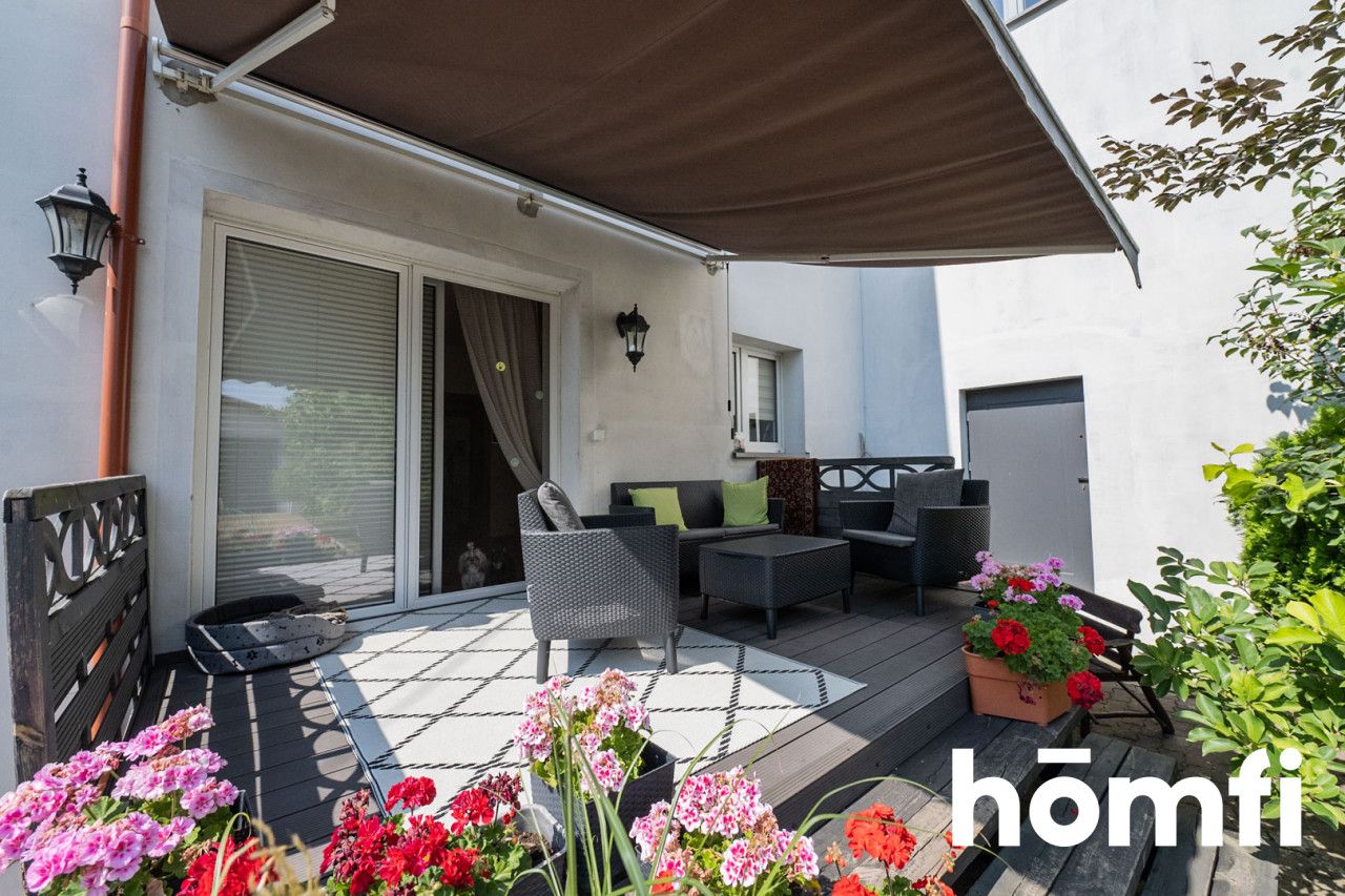 Nietypowy dom w centrum miasta, który na siebie zarabia - Dom - Sprzedaż - Szydłowiecki, Szydłowiec