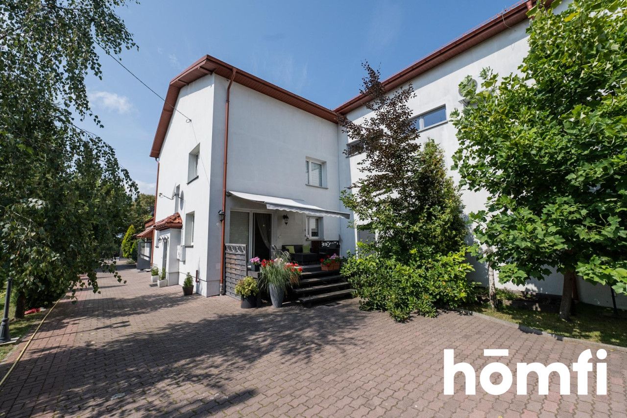 Nietypowy dom w centrum miasta, który na siebie zarabia - Dom - Sprzedaż - Szydłowiecki, Szydłowiec