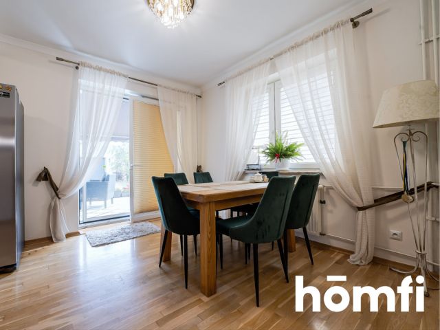 Nietypowy dom w centrum miasta, który na siebie zarabia - Dom - Sprzedaż - Szydłowiecki, Szydłowiec