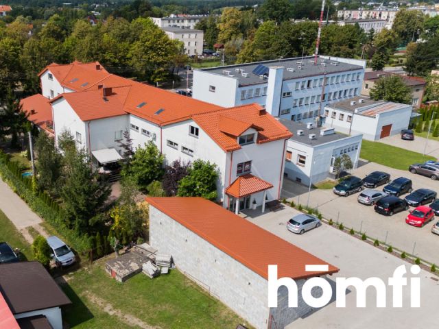 Nietypowy dom w centrum miasta, który na siebie zarabia - Dom - Sprzedaż - Szydłowiecki, Szydłowiec