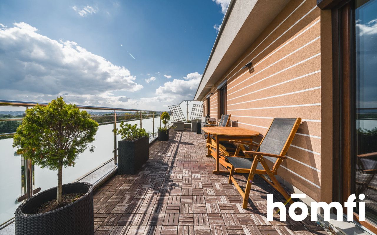 Nowoczesne, czteropokojowe mieszkanie z tarasem, dwoma miejscami postojowymi i komórką lokatorską nad Wisłą - Mieszkanie - Sprzedaż - Kraków, Podgórze