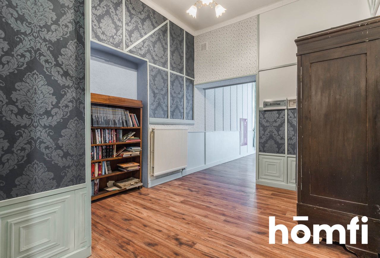 A unique palace with a hotel and a cafe - Комерційне приміщення - Продаж - Wąbrzeski, Płużnica / Mgowo