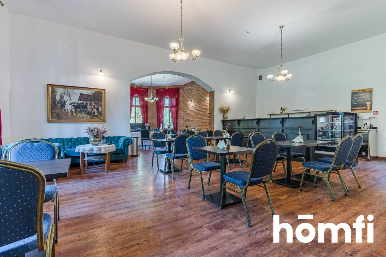 A unique palace with a hotel and a cafe - Комерційне приміщення - Продаж - Wąbrzeski, Płużnica / Mgowo