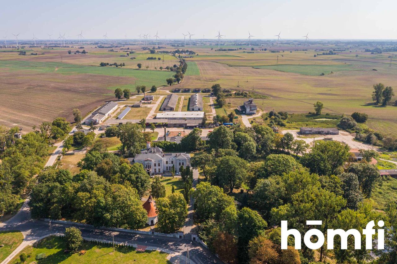A unique palace with a hotel and a cafe - Комерційне приміщення - Продаж - Wąbrzeski, Płużnica / Mgowo