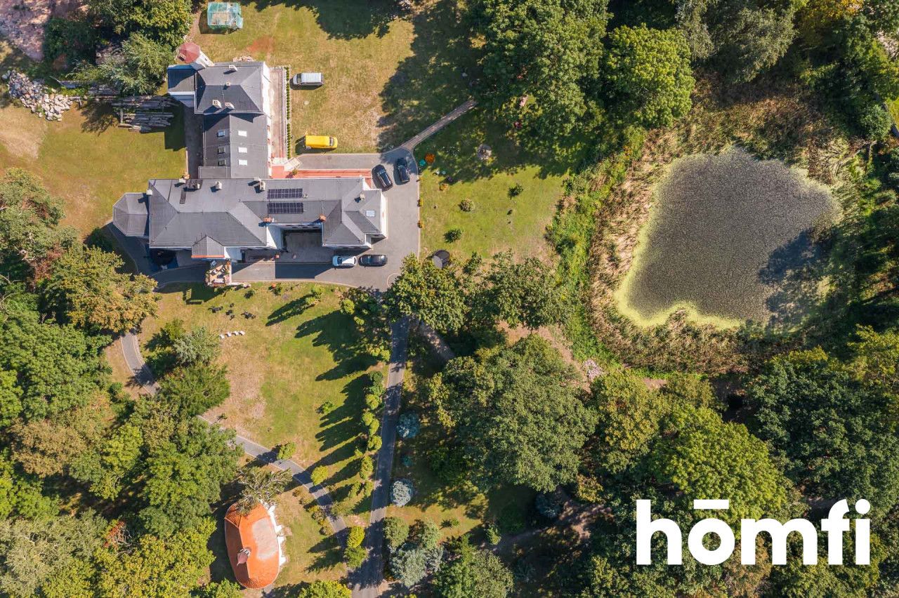 A unique palace with a hotel and a cafe - Комерційне приміщення - Продаж - Wąbrzeski, Płużnica / Mgowo