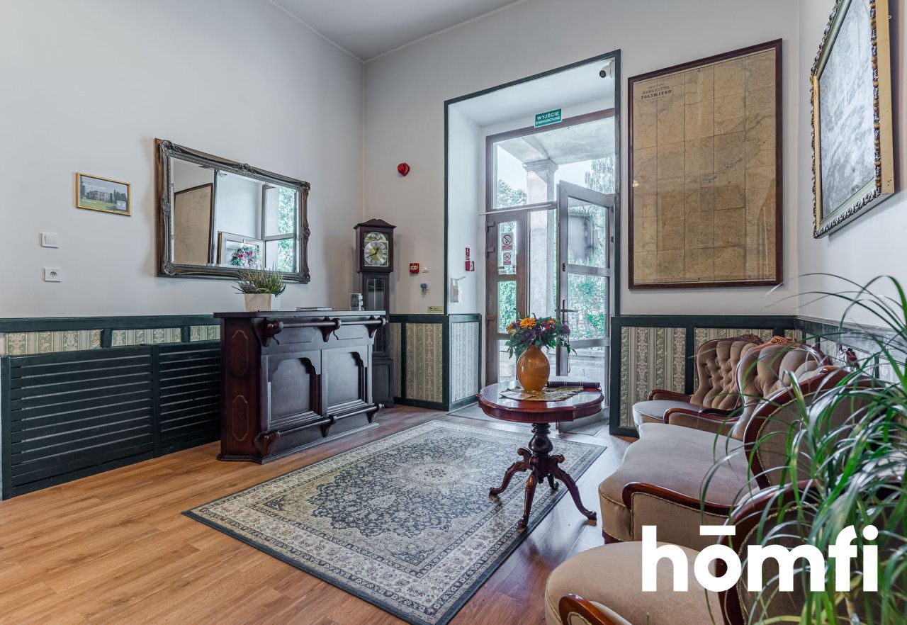 A unique palace with a hotel and a cafe - Комерційне приміщення - Продаж - Wąbrzeski, Płużnica / Mgowo