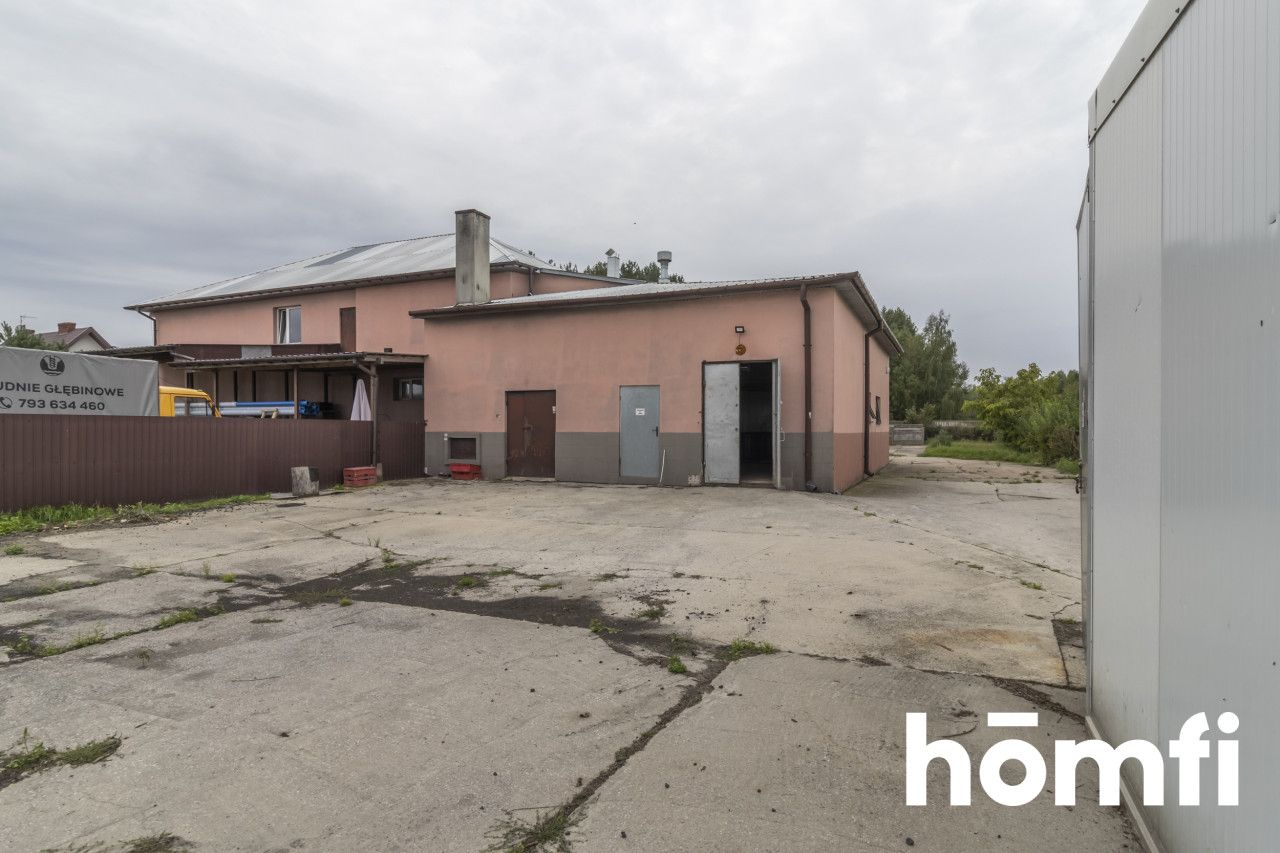 Obiekt z wyposażeniem lub bez i dodatkowym placem - Lokal użytkowy - Wynajem - Radomski, Zakrzew / Dąbrówka Nagórna-Wieś