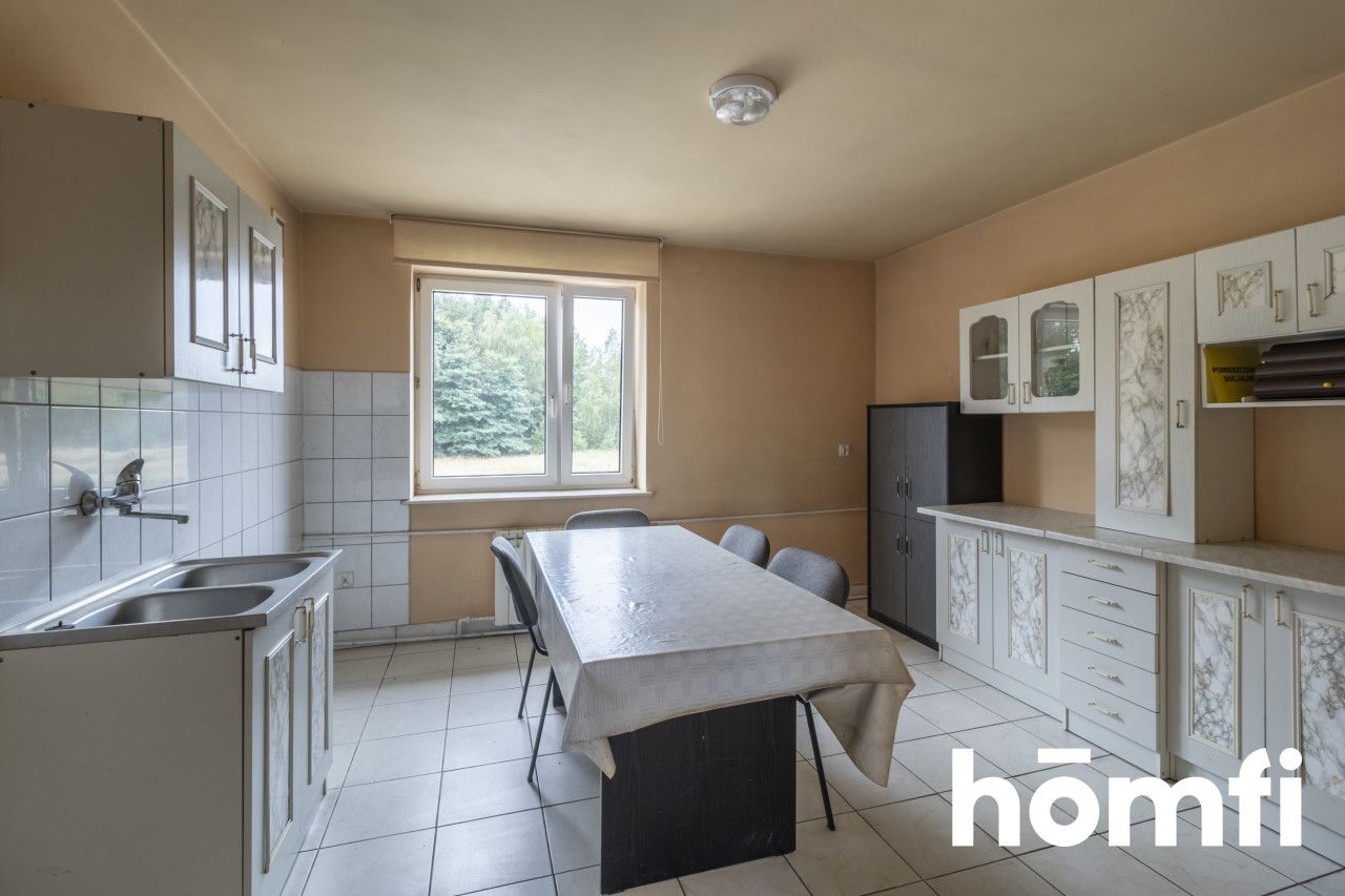 Obiekt z wyposażeniem lub bez i dodatkowym placem - Lokal użytkowy - Wynajem - Radomski, Zakrzew / Dąbrówka Nagórna-Wieś