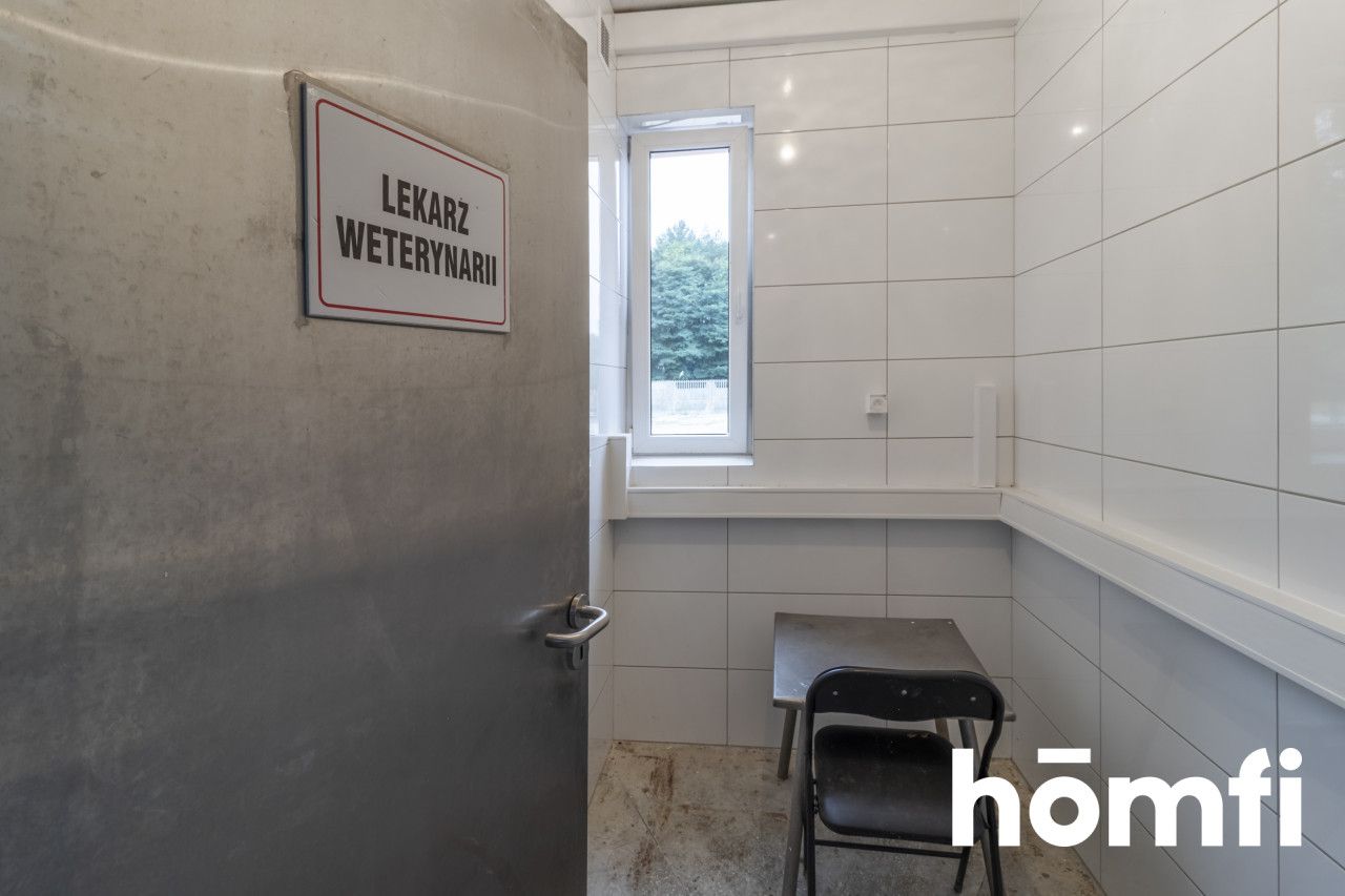 Obiekt z wyposażeniem lub bez i dodatkowym placem - Lokal użytkowy - Wynajem - Radomski, Zakrzew / Dąbrówka Nagórna-Wieś