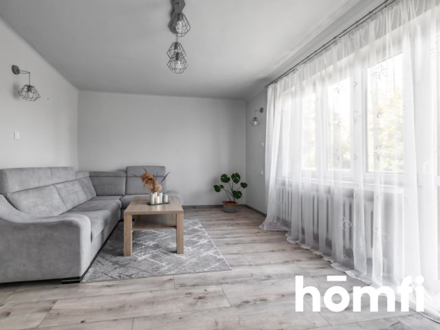Cozy house 105.6 m2 + farm buildings - Trawniki - Дім - Продаж - Świdnicki, Trawniki