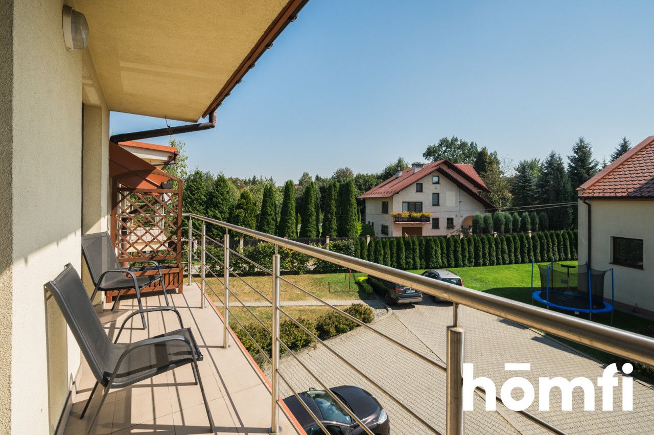 OKAZJA! PRZESTRONNE 3 POK 74,29 M2 (POW. CAŁKOWITA 82,29 M2) UL. WYŻYNNA | MOŻLIWOŚĆ WYDZIELENIA 4 POKOJU | OS. KURDWANÓW DUŻY GARAŻ - Mieszkanie - Sprzedaż - Kraków, Podgórze / Kurdwanów