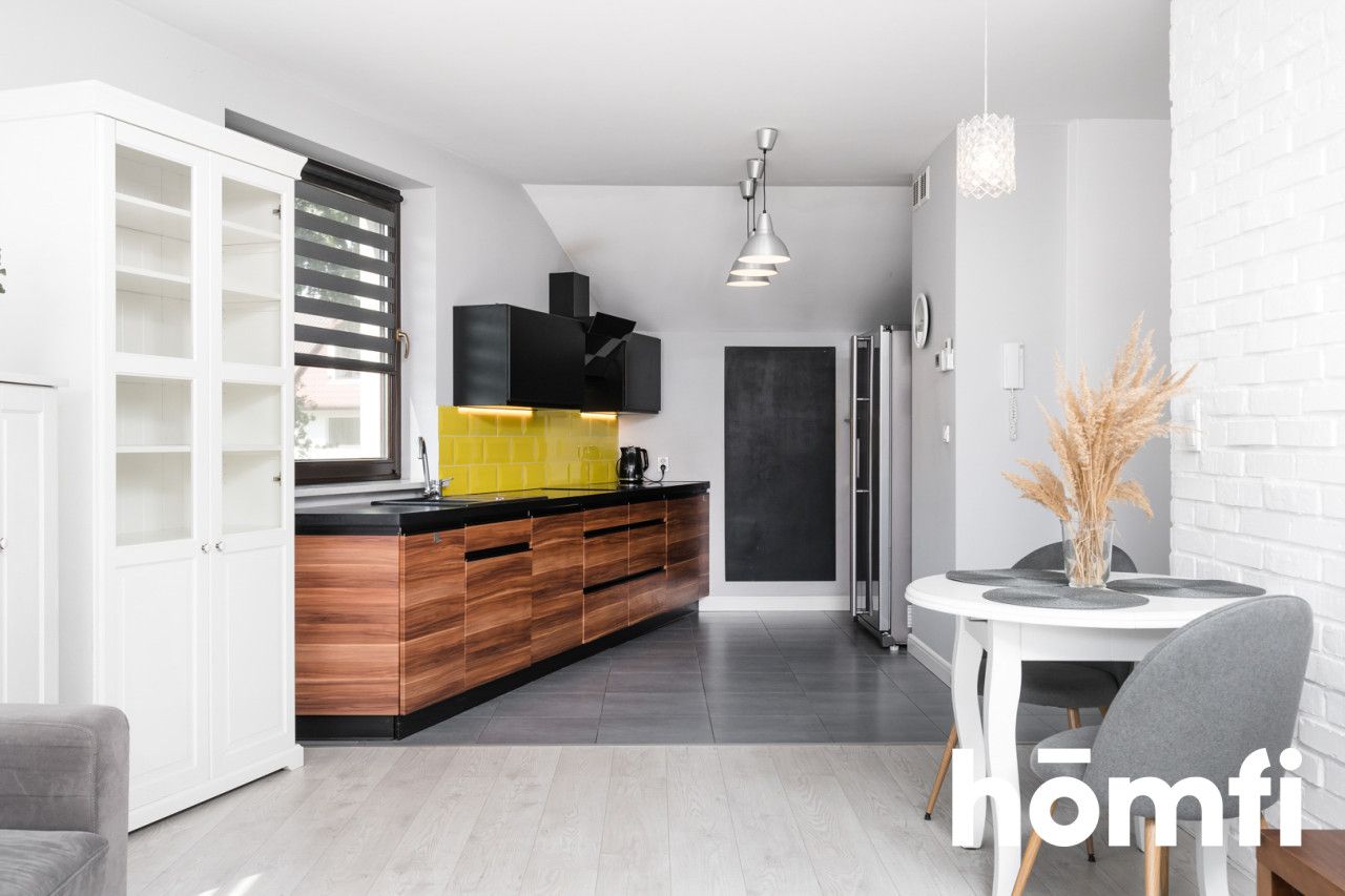 OKAZJA! PRZESTRONNE 3 POK 74,29 M2 (POW. CAŁKOWITA 82,29 M2) UL. WYŻYNNA | MOŻLIWOŚĆ WYDZIELENIA 4 POKOJU | OS. KURDWANÓW DUŻY GARAŻ - Mieszkanie - Sprzedaż - Kraków, Podgórze / Kurdwanów