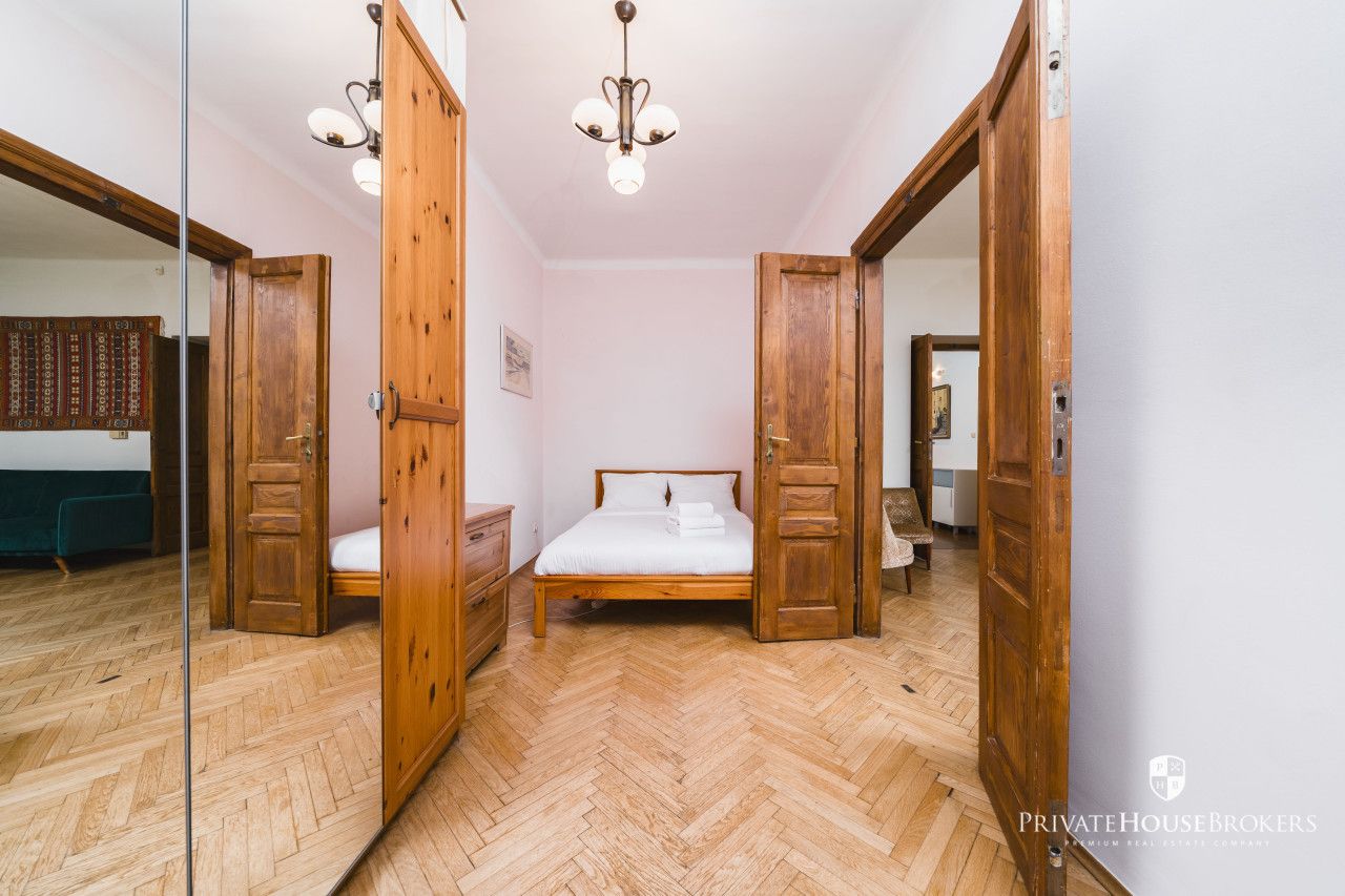 Charming apartment near the Wawel Castle and the Vistula boulevards - Apartment - Rent - Kraków, Podgórze / Dębniki