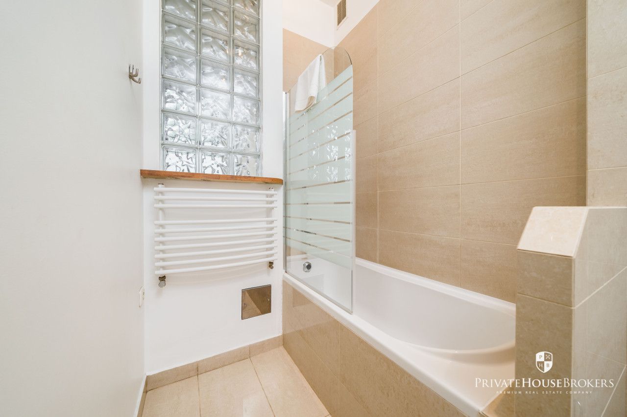 Charming apartment near the Wawel Castle and the Vistula boulevards - Apartment - Rent - Kraków, Podgórze / Dębniki