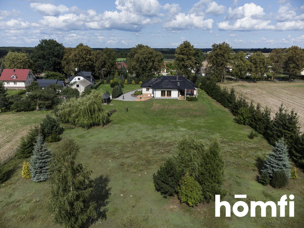 Beautiful unique house on a large plot - Дім - Продаж - Świecki, Świecie / Skarszewo