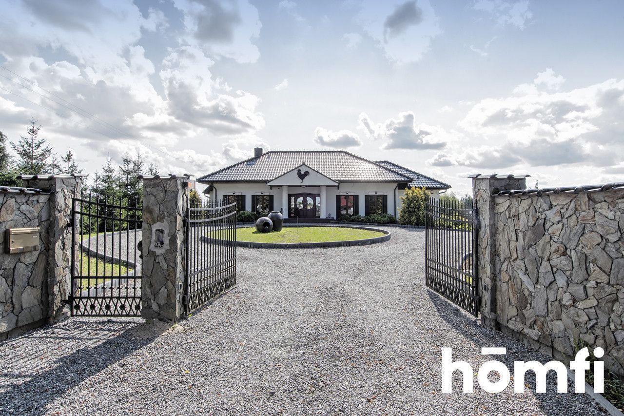 Beautiful unique house on a large plot - Дім - Продаж - Świecki, Świecie / Skarszewo