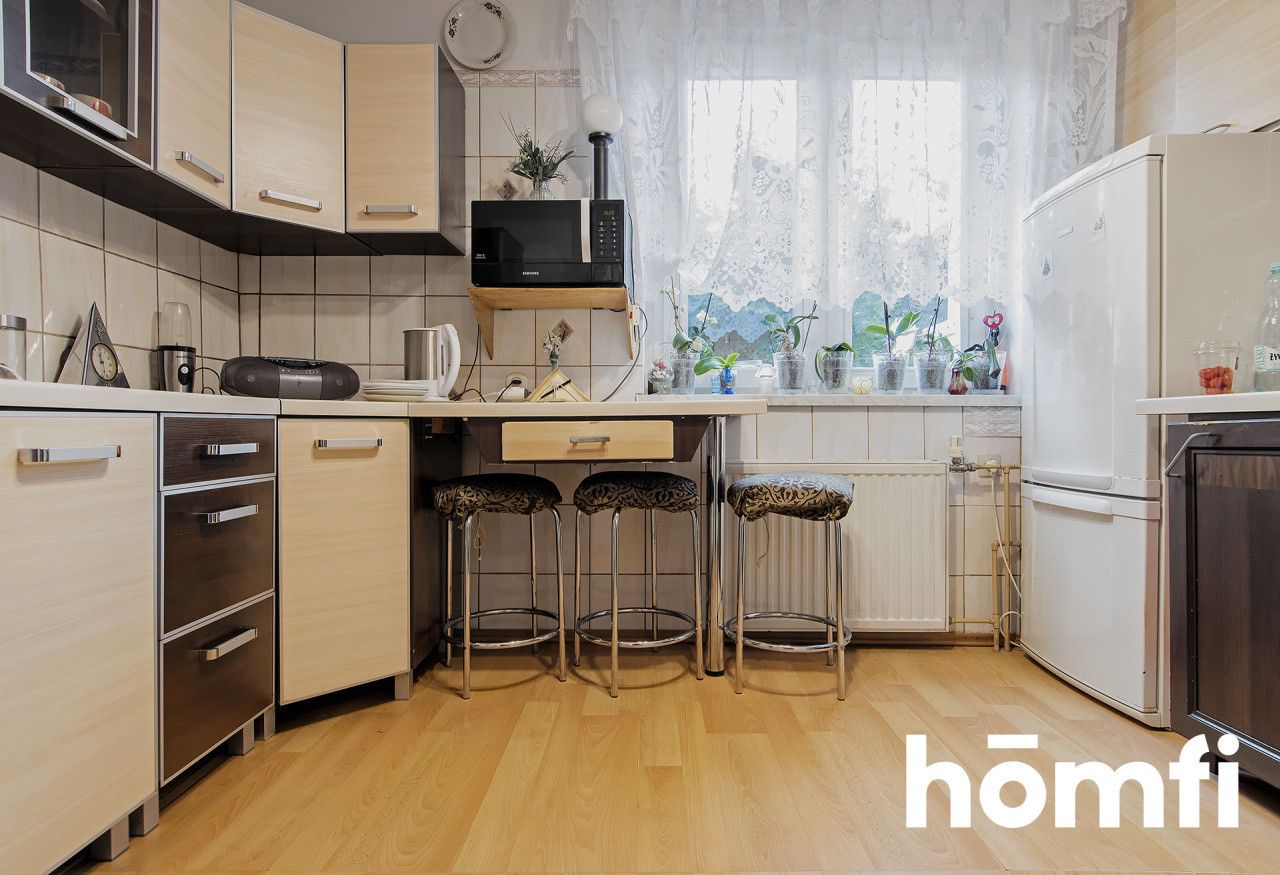 Semi-detached house with a garage with potential in Poznań - Дім - Продаж - Poznań, Nowe Miasto