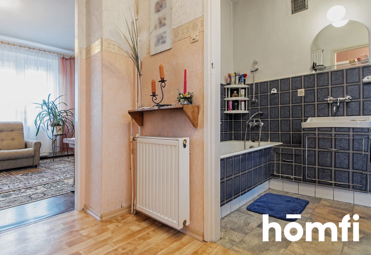 Semi-detached house with a garage with potential in Poznań - Дім - Продаж - Poznań, Nowe Miasto