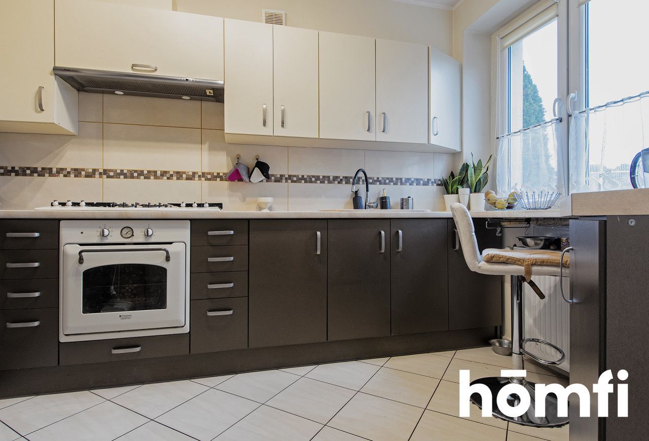 Semi-detached house with a garage with potential in Poznań - Дім - Продаж - Poznań, Nowe Miasto