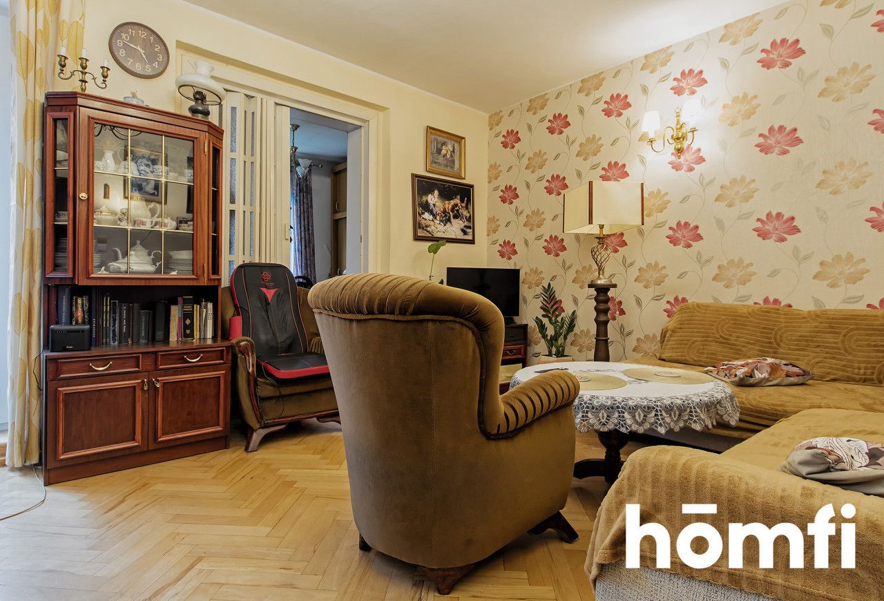 Semi-detached house with a garage with potential in Poznań - Дім - Продаж - Poznań, Nowe Miasto