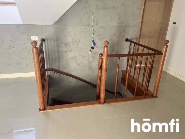 A unique house with amenities and a large plot - Дім - Продаж - Lubelski, Wólka / Biskupie-Kolonia