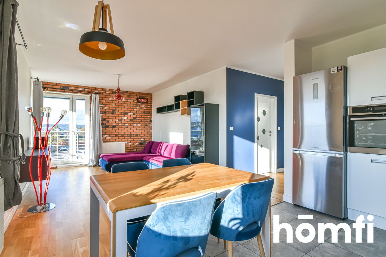 Przestronne trzy pokojowe mieszkanie z dużym balkonem - Mieszkanie - Sprzedaż - Gdynia, Obłuże