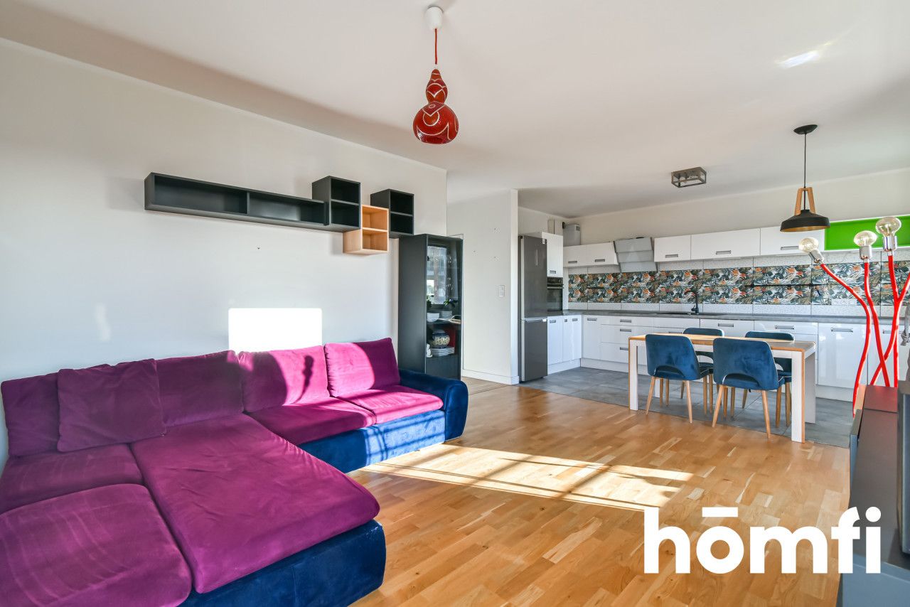 Przestronne trzy pokojowe mieszkanie z dużym balkonem - Mieszkanie - Sprzedaż - Gdynia, Obłuże