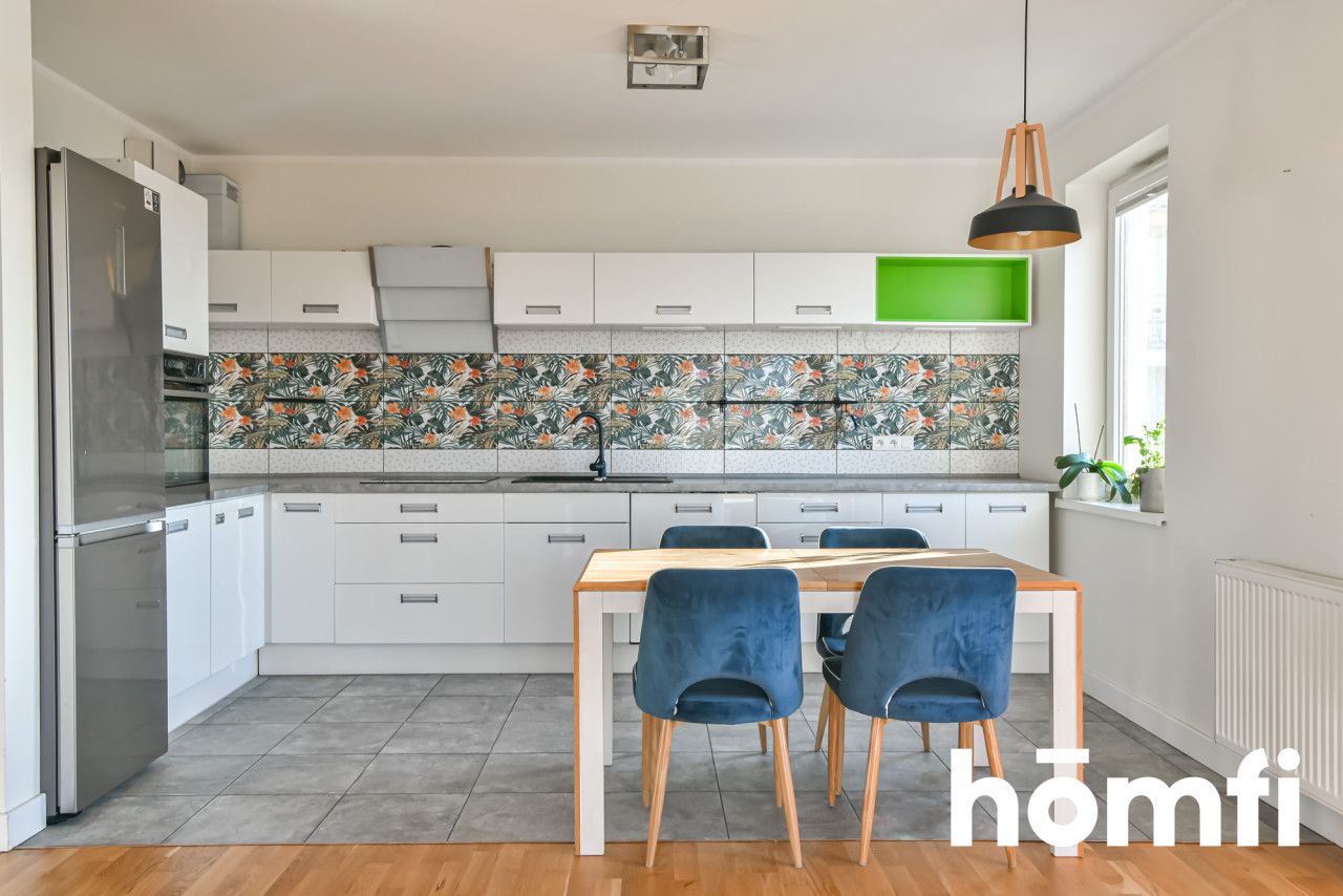 Przestronne trzy pokojowe mieszkanie z dużym balkonem - Mieszkanie - Sprzedaż - Gdynia, Obłuże