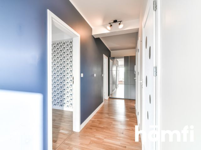 Przestronne trzy pokojowe mieszkanie z dużym balkonem - Mieszkanie - Sprzedaż - Gdynia, Obłuże