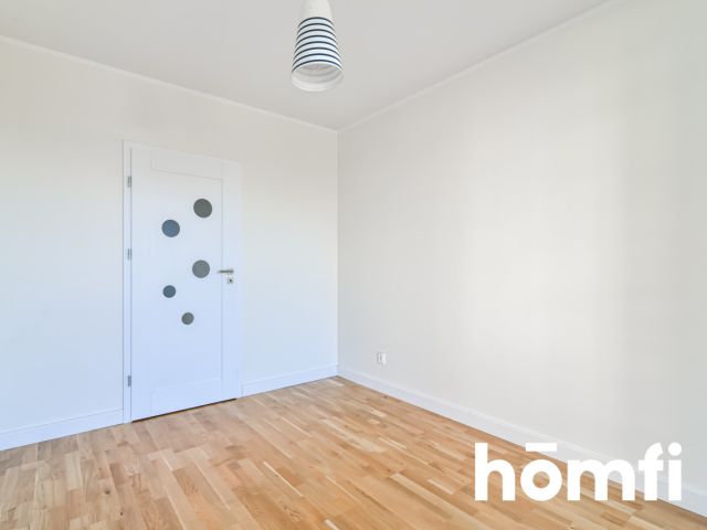 Przestronne trzy pokojowe mieszkanie z dużym balkonem - Mieszkanie - Sprzedaż - Gdynia, Obłuże