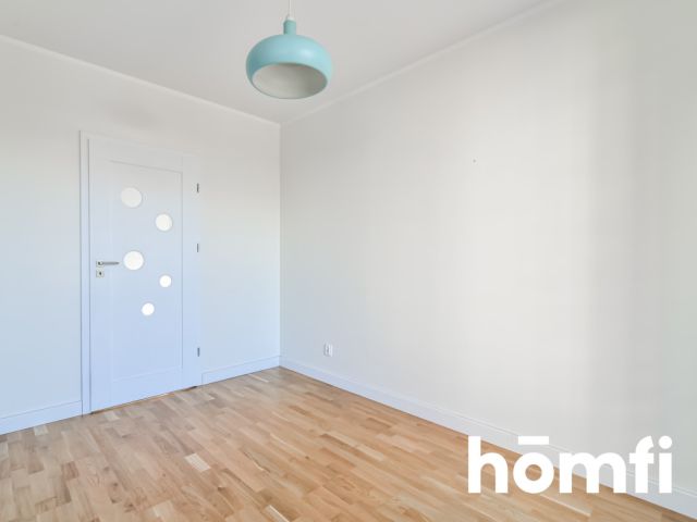 Przestronne trzy pokojowe mieszkanie z dużym balkonem - Mieszkanie - Sprzedaż - Gdynia, Obłuże