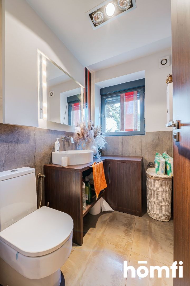 Luksusowy dom z piękny ogrodem i basenem - Dom - Sprzedaż - Radom, Dzierzków