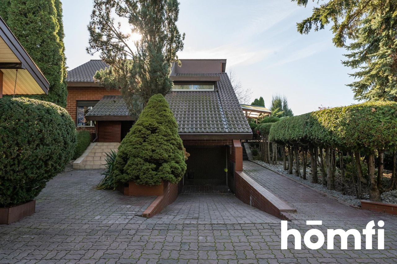 Luksusowy dom z piękny ogrodem i basenem - Dom - Sprzedaż - Radom, Dzierzków