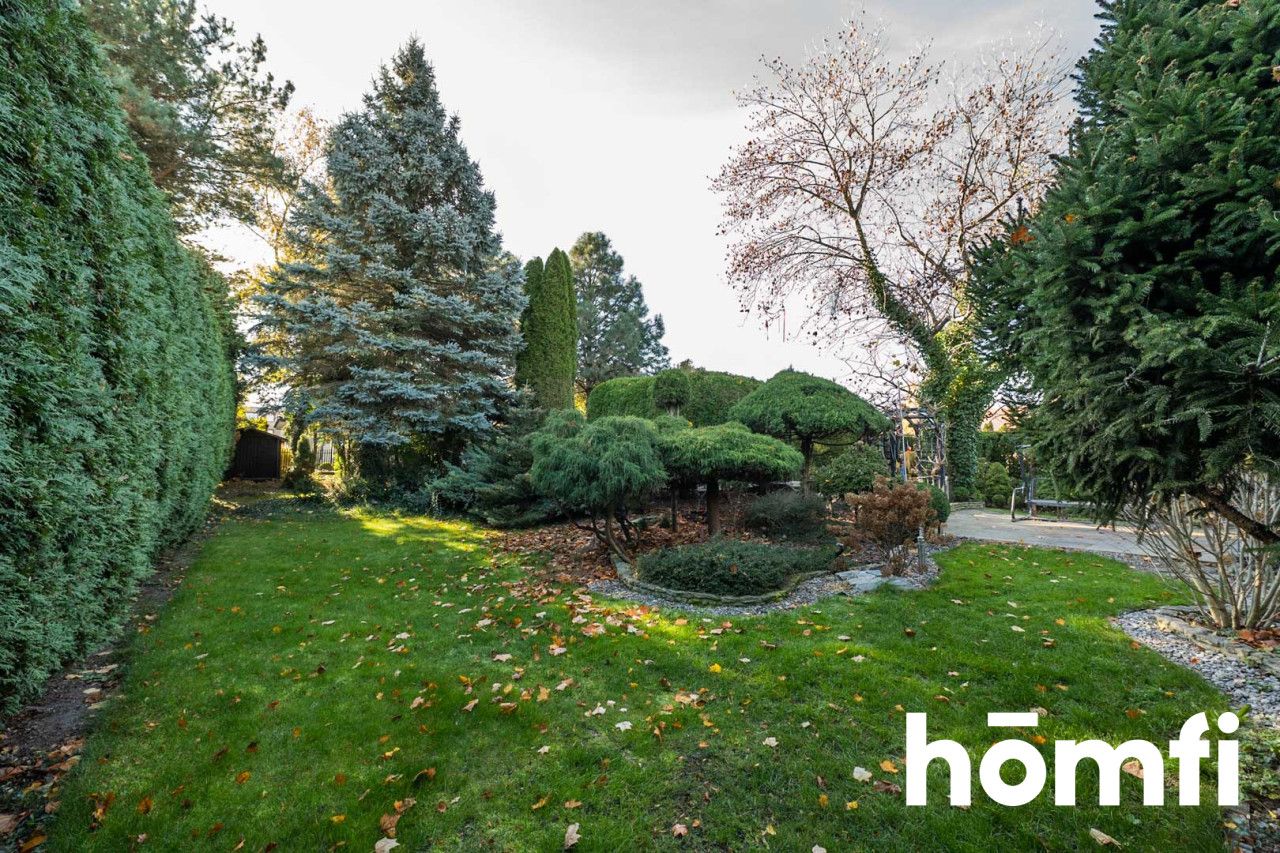 Luksusowy dom z piękny ogrodem i basenem - Dom - Sprzedaż - Radom, Dzierzków