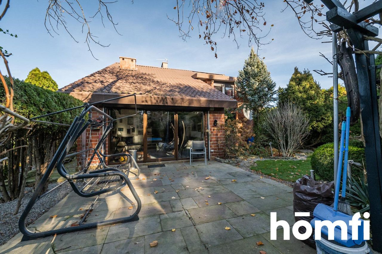 Luksusowy dom z piękny ogrodem i basenem - Dom - Sprzedaż - Radom, Dzierzków