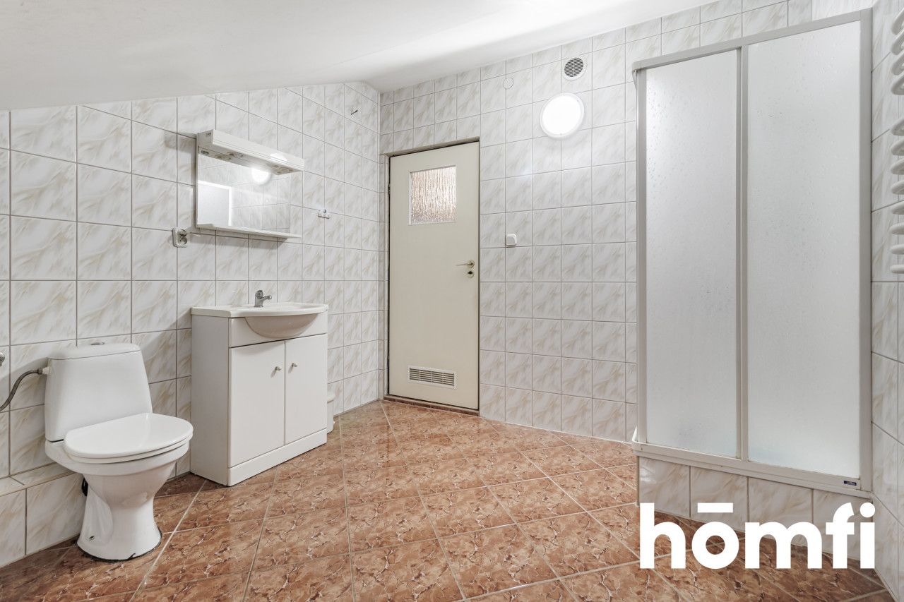 Spacious house in an excellent location - Дім - Продаж - Kielce, Centrum