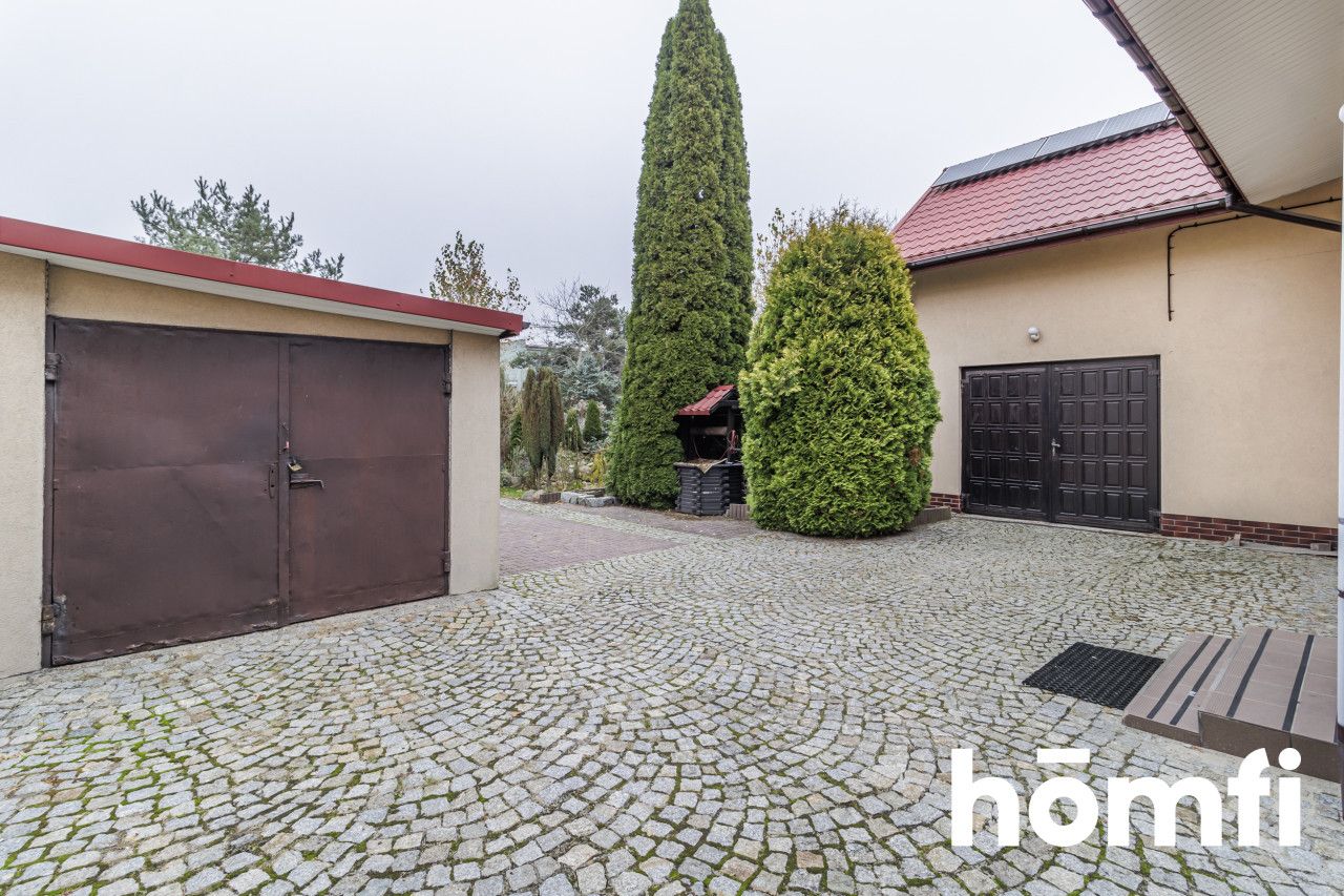 Spacious house in an excellent location - Дім - Продаж - Kielce, Centrum