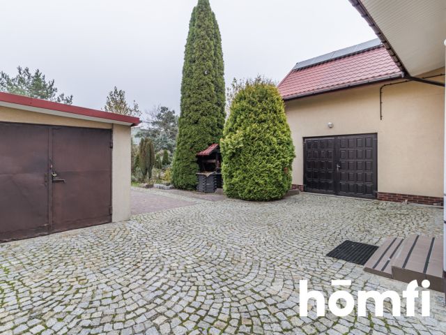 Spacious house in an excellent location - Дім - Продаж - Kielce, Centrum
