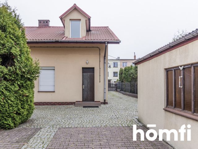 Spacious house in an excellent location - Дім - Продаж - Kielce, Centrum